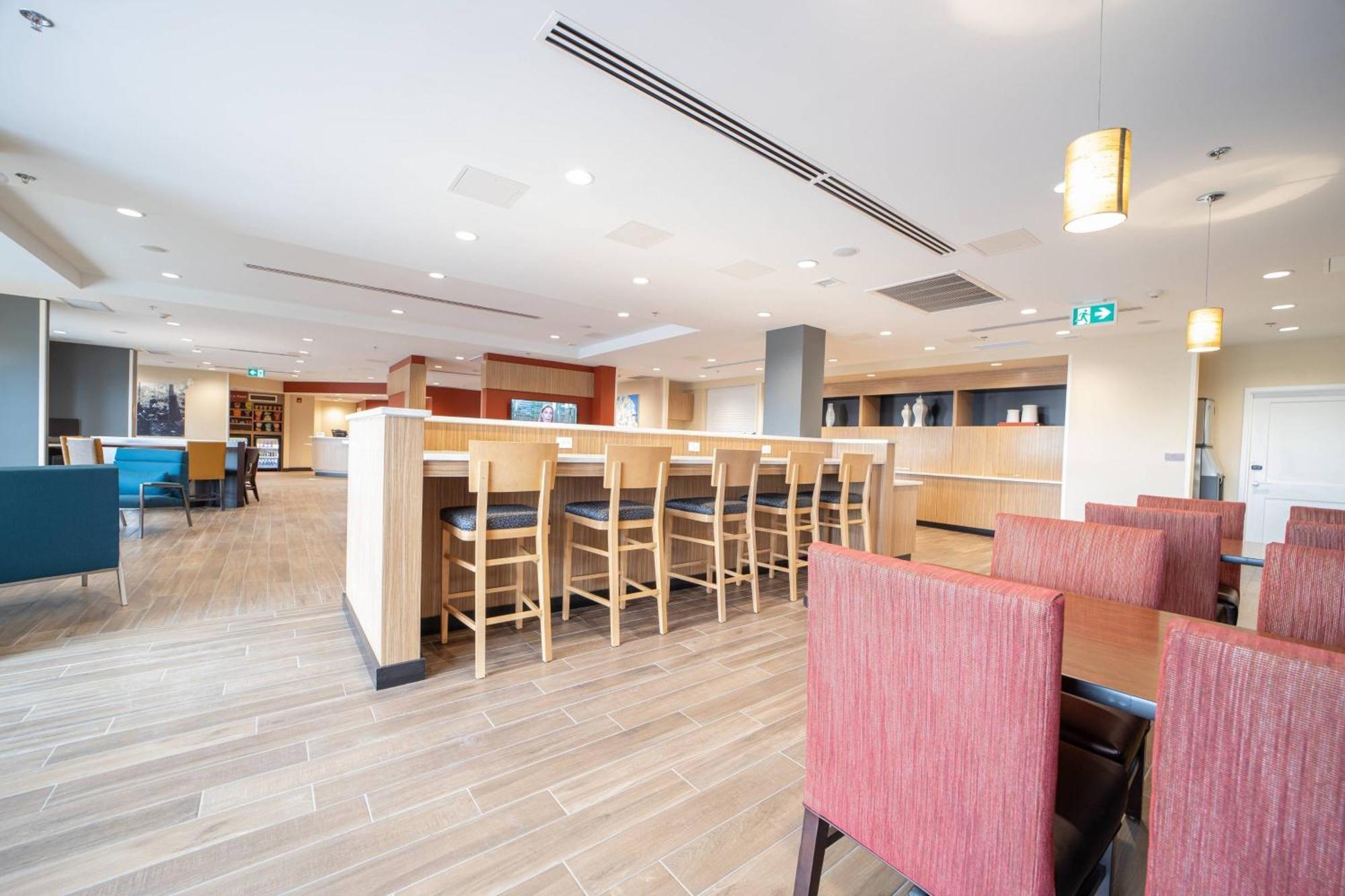 Towneplace Suites By Marriott Petawawa Exterior photo